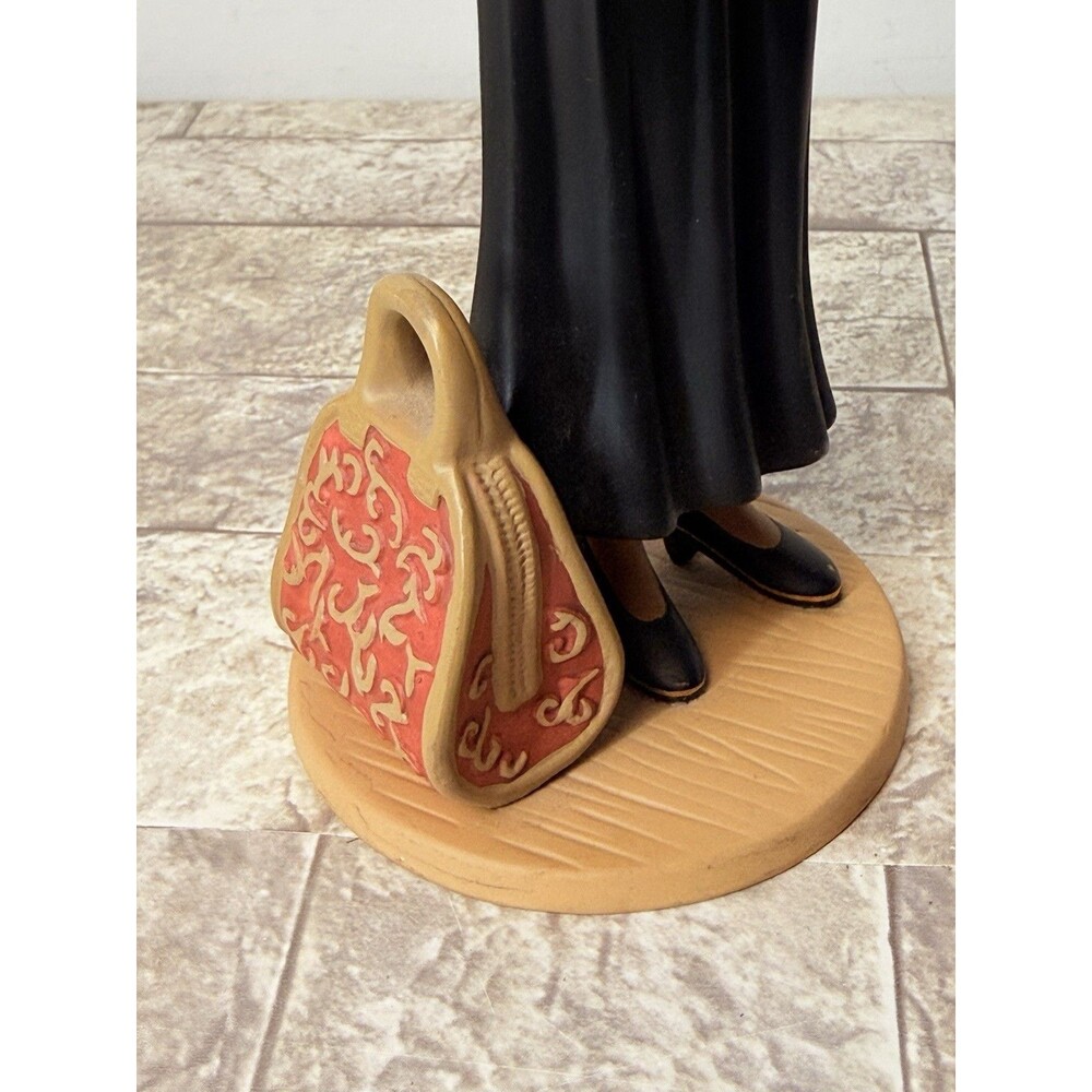Home Interiors & Gifts Vanessa Figurines 2002 - Picture 6 of 13